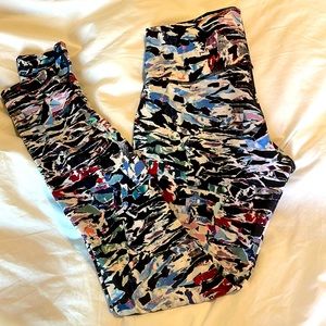Lululemon leggings brand new never worn without tags
